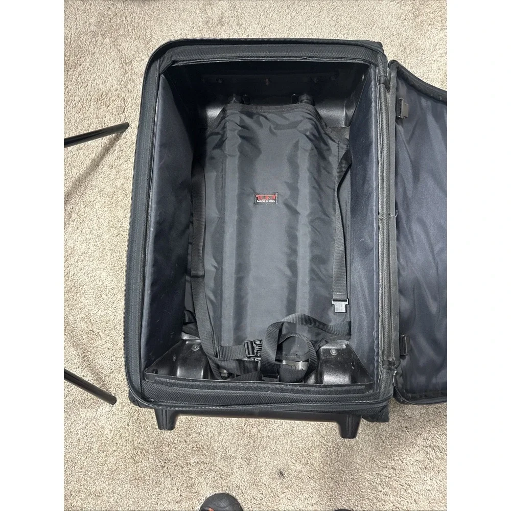 Tumi alpha 22